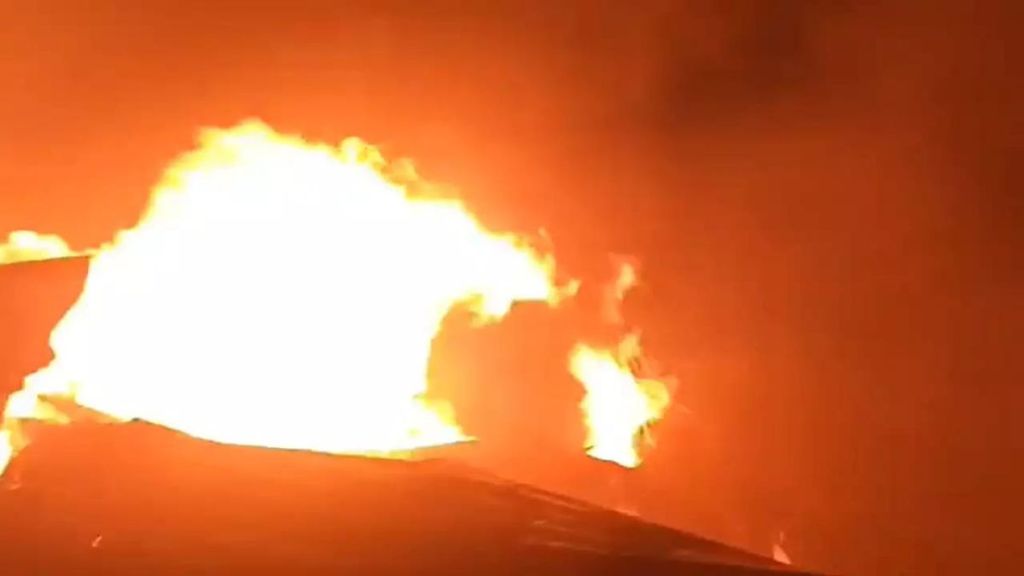 The factory had chemicals and plastic materials which caused the fire to spread quickly. The factory had chemicals and plastic materials which caused the fire to spread quickly.