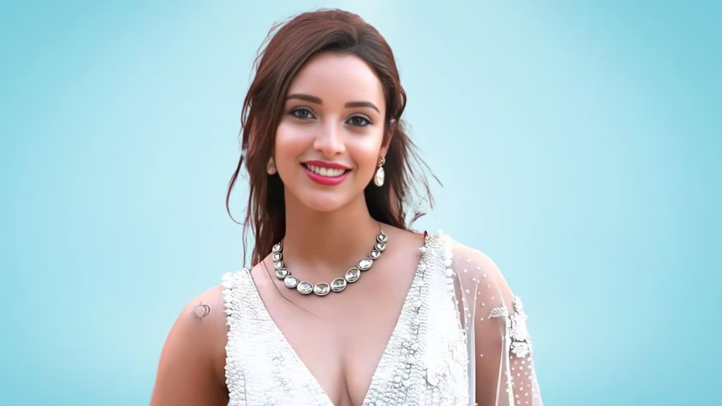 who is triptii dimri, what is the net worth of triptii dimri, triptii dimri films