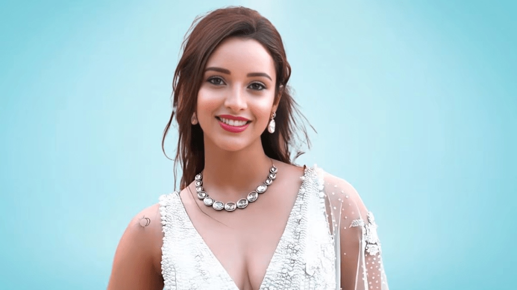 who is triptii dimri, what is the net worth of triptii dimri, triptii dimri films