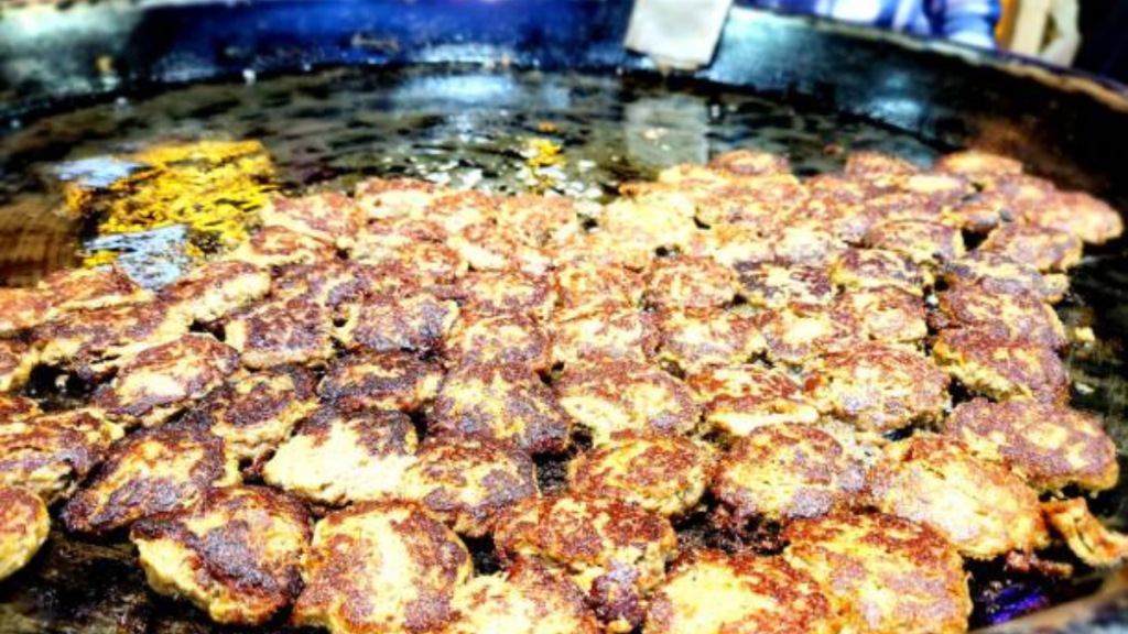 Best culinary spots in Lucknow, beyond Tunday Kababs