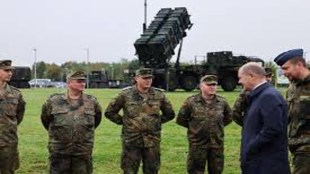 NATO leaders approved the first major defence plans since the end of the Cold War, outlining the alliance's response to a potential Russian attack. (Image source: Reuters)