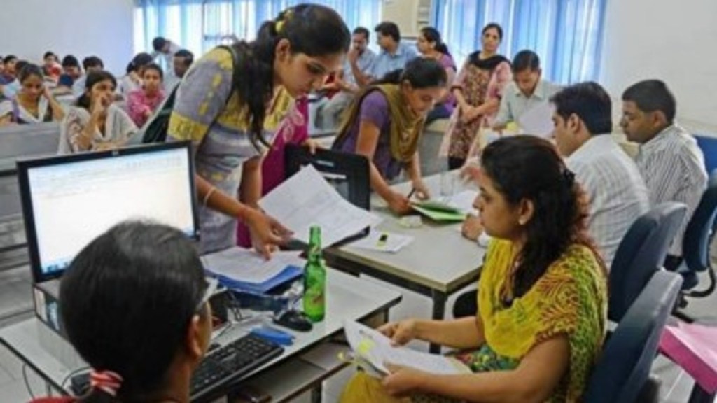 To access the JoSAA registration and choice filling portal, candidates must enter their JEE Main application number and password.