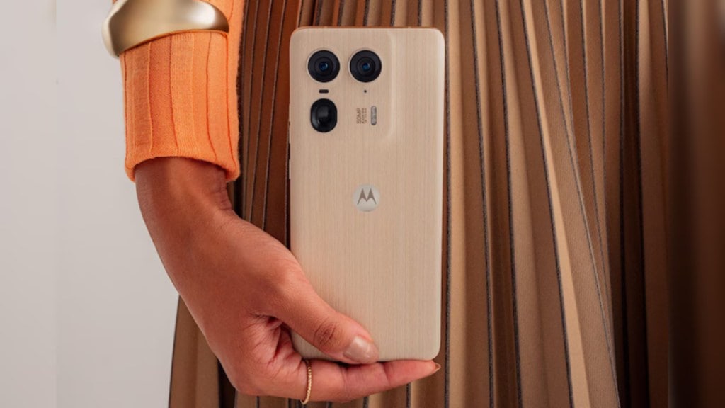 Motorola has kicked off its Big Diwali Sale on Flipkart Motorola has kicked off its Big Diwali Sale on Flipkart