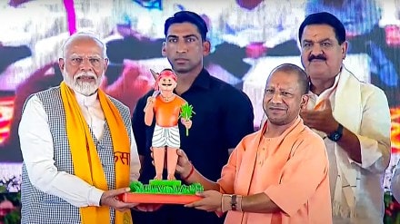 PM Kisan Samman Nidhi Scheme, Lok Sabha polls, Narendra Modi, 17th instalment, Rs 20,000 crore, Varanasi, Kashi, Benaras, Yogi Adityanath