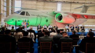 The C-390 can carry more payload (26 tons) compared to other medium-sized military transport aircraft and flies faster (470 knots) and farther. (Image source: Embraer)