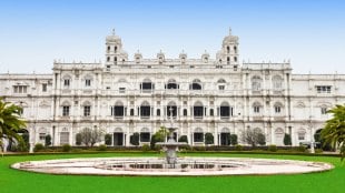 Jyotiraditya Scindia, Jyotiraditya Scindia net worth, Jyotiraditya Scindia houses, Jyotiraditya Scindia assets, jai vilas palace, who is scinda, scinda dynasty, royal blood indian politicians