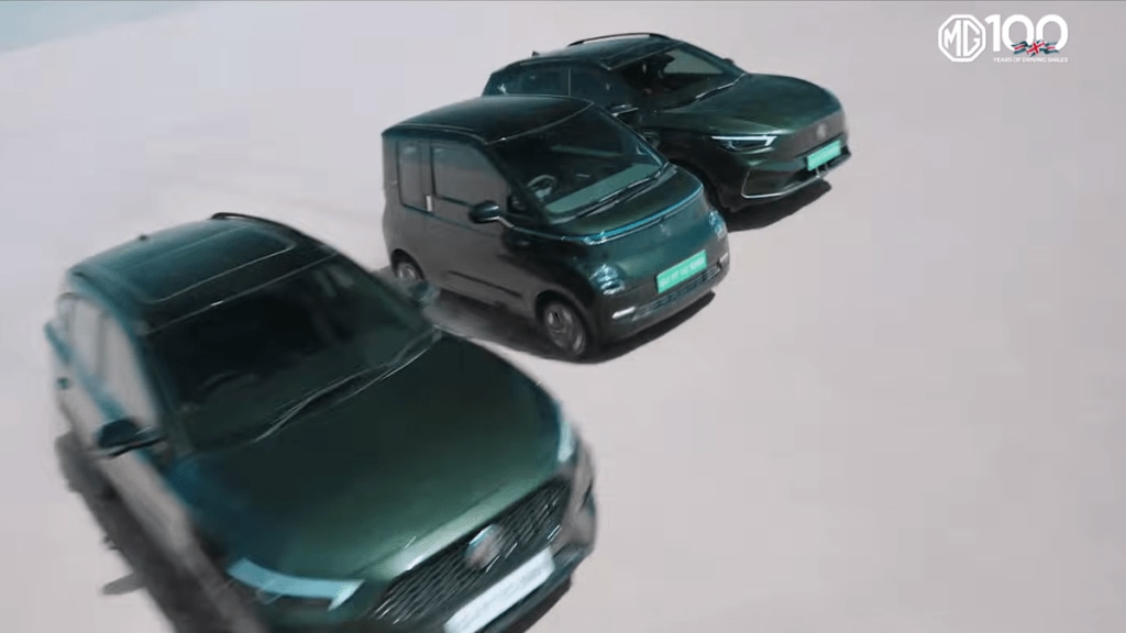The campaign features the MG TD alongside the Hector, Astor, ZS EV, and Comet in a race formation.
