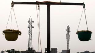 spectrum auction, jio, vodafone idea, airtel, telecom