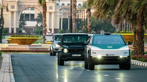 Tesla Cybertruck Dubai police