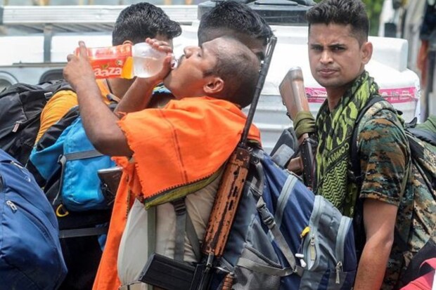 At least 33 people, including election officials on duty in India's just-concluded general election, died of suspected heat stroke in the states of Uttar Pradesh and Bihar and Odisha on Friday, May 31. (PTI)