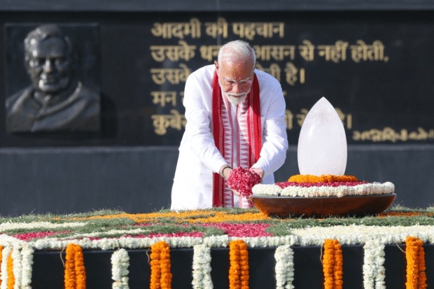 Modi paid floral homage to former Prime Minister Atal Bihari Vajpayee on Sunday, June 9, at the Sadaiv Atal Memorial in New Delhi, ahead of his swearing-in for a third term (Photo: X/@narendramodi)