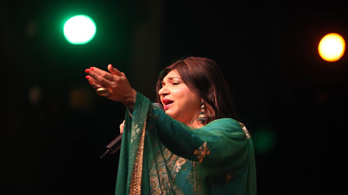 Alka Yagnik, Bollywood singer Alka Yagnik, Alka Yagnik hearing loss, rare sensory hearing loss, health news, wellness news,