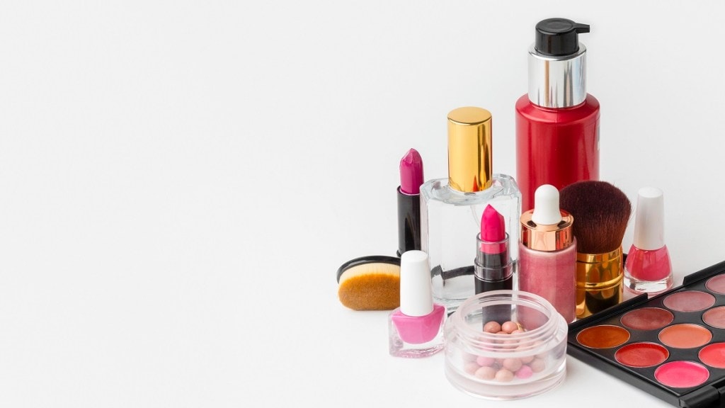 RENÉE Cosmetics, Edelweiss Group, Abhishek Chandra, Ashish Agarwal, makeup, beauty industry, RENÉE,