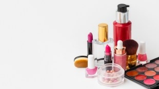 RENÉE Cosmetics, Edelweiss Group, Abhishek Chandra, Ashish Agarwal, makeup, beauty industry, RENÉE,