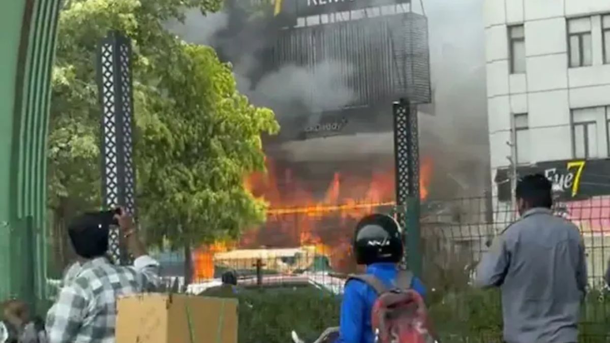 delhi fire delhi fire