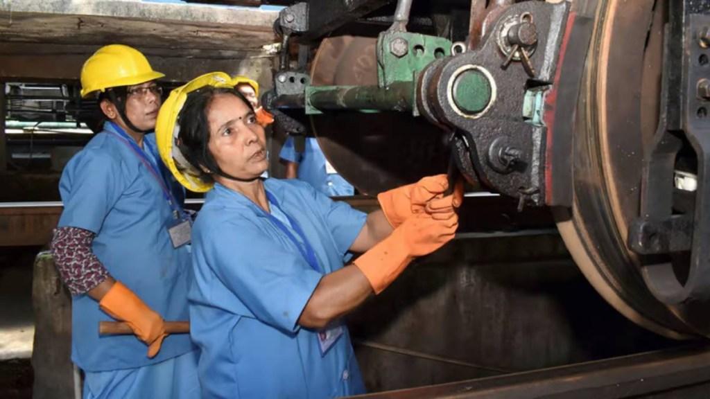 labour, labour laws, opposition party, new labour miniter, new labour ministry, Partha Pratim Mitra, Indian Staffing Federation, indian labour laws, indian labour