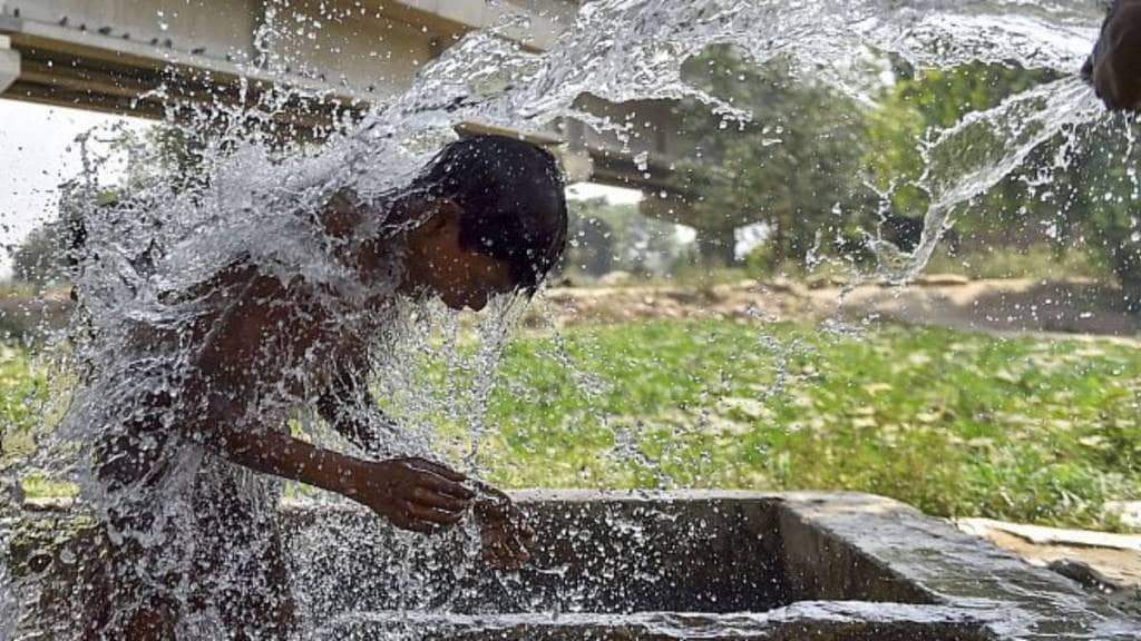 kashmir, kashmir heatwaves, jammu and kashmir, srinagar temprature, high temprature, kashmir weather report, kashmir hottest day
