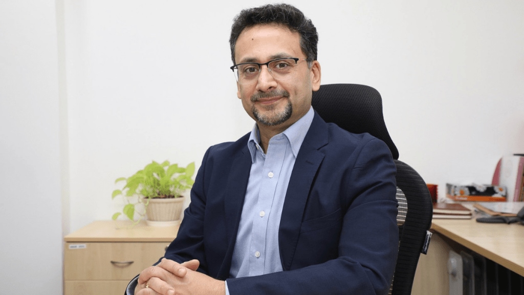 Amar Kaul has over 30 plus years of total work experience, 12 years of which has been overseas.