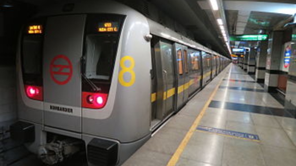 Delhi metro yellow line Delhi metro yellow line