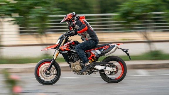 Ducati Hypermotard 698