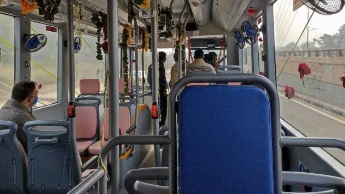 Delhi electric bus