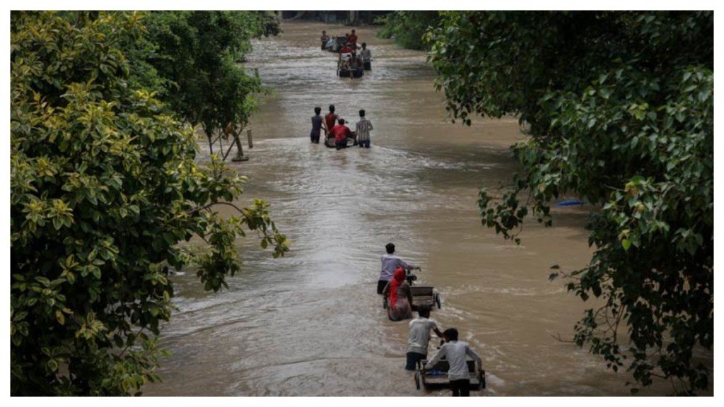 Delhi coaching centre flooded Delhi coaching centre flooded