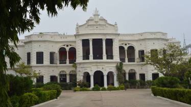 Upon entering Dalmia Bhawan, one is instantly enveloped in a sense of history and elegance.