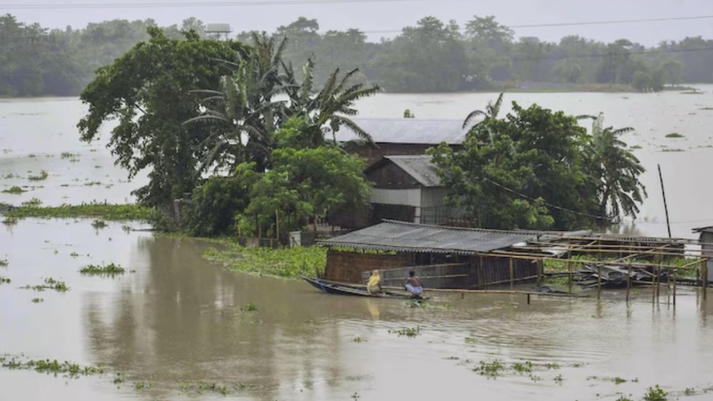 Assam Floods: Death toll mounts to 70, Brahmaputra flowing above danger mark Assam Floods: Death toll mounts to 70, Brahmaputra flowing above danger mark