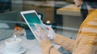 Opportunities of overcoming the challenges in news reading with AI implementation among children.