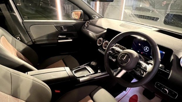 Mercedes Benz EQA interiors