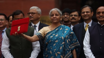 Budget 2024, Economic Survey: Nirmala Sitharaman poses along with officials. (File Image)