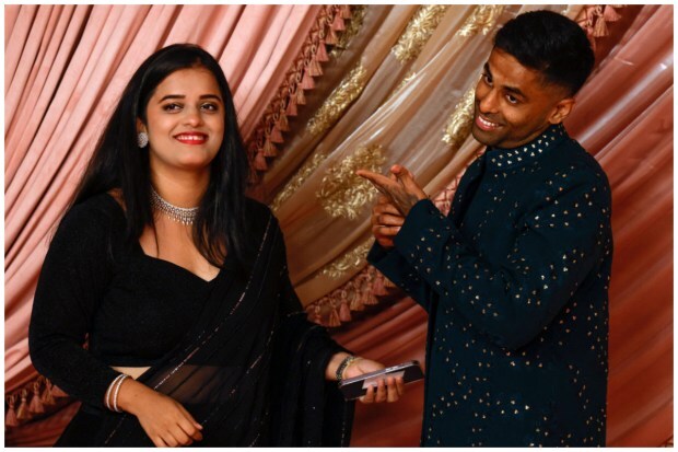 Indian cricketer Suryakumar Yadav and his wife Devisha Shetty caught in a candid moment at the red carpet. (Image: Reuters/Francis Mascarenhas)