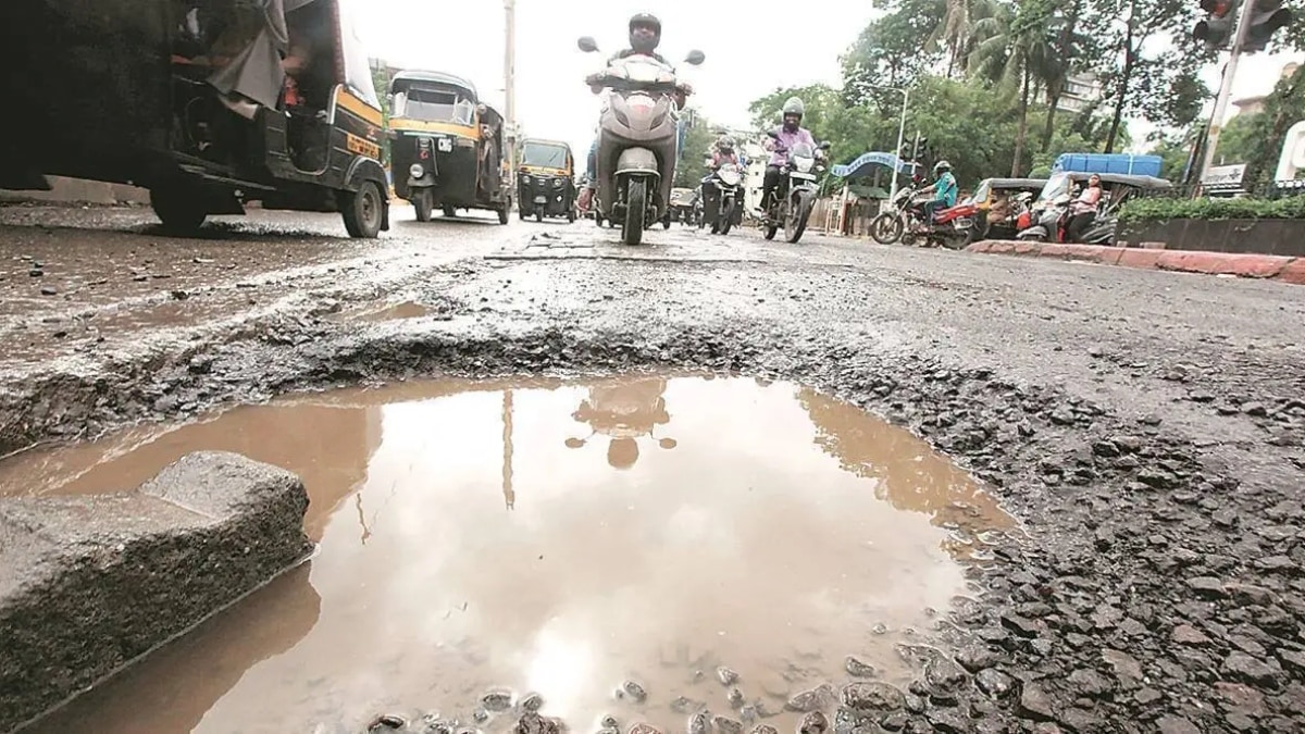 bengaluru, bengaluru news, potholes app, bengaluru potholes app, bengaluru app, bengalore potholes repair, bangalore app, bengaluru app, Road Pothole Attention
