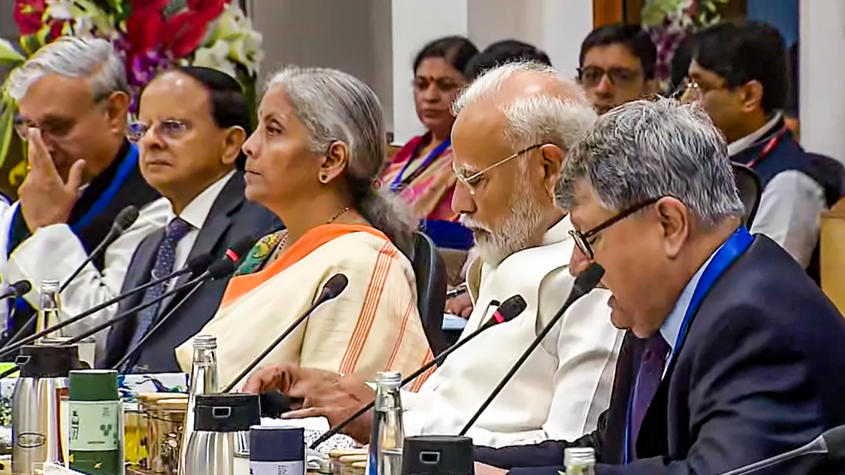 Budget 2024, Halwa Ceremony: Prime Minister Narendra Modi, Union Finance Minister Nirmala Sitharaman and others during a meeting with economists at NITI Aayog, in New Delhi, Thursday, July 11, 2024. (PTI Photo) 