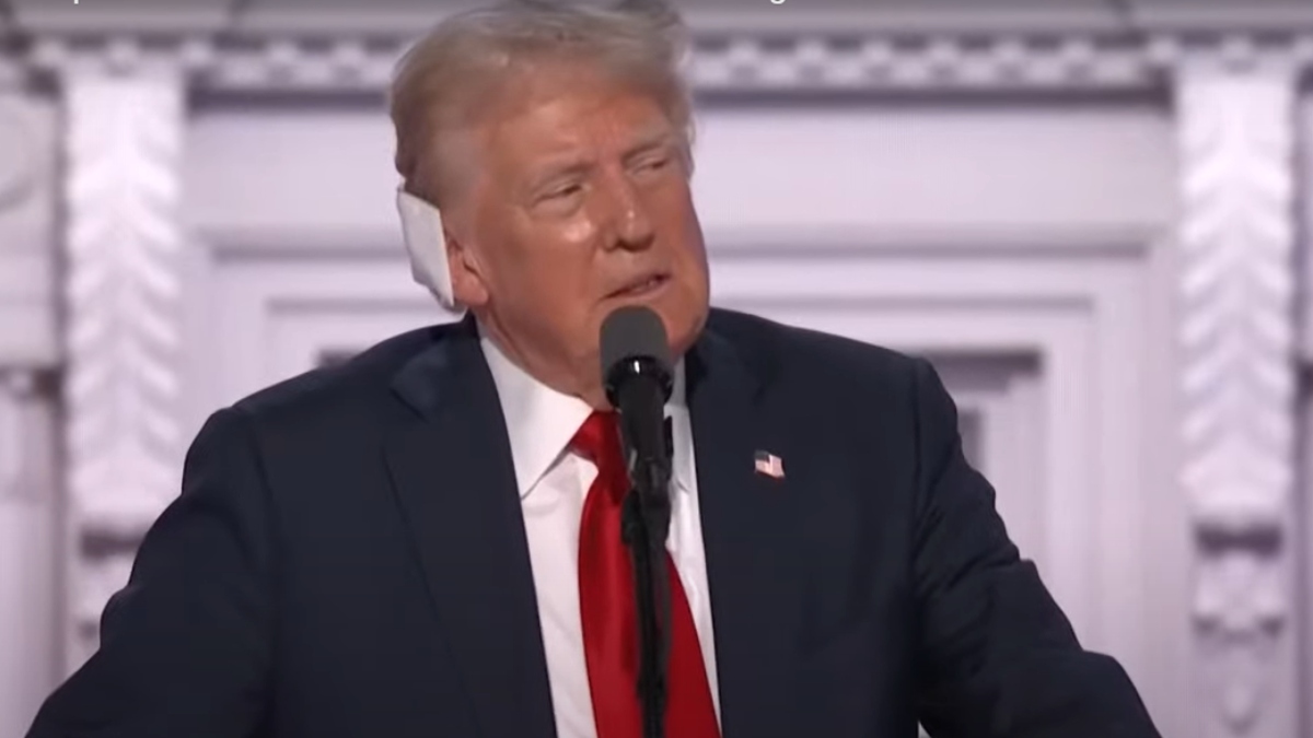 US Presidential Election 2024: Trump set to return to Pennsylvania for rally after surviving assassination attempt, joined by Elon Musk and JD Vance. US Presidential Election 2024: Trump set to return to Pennsylvania for rally after surviving assassination attempt, joined by Elon Musk and JD Vance.