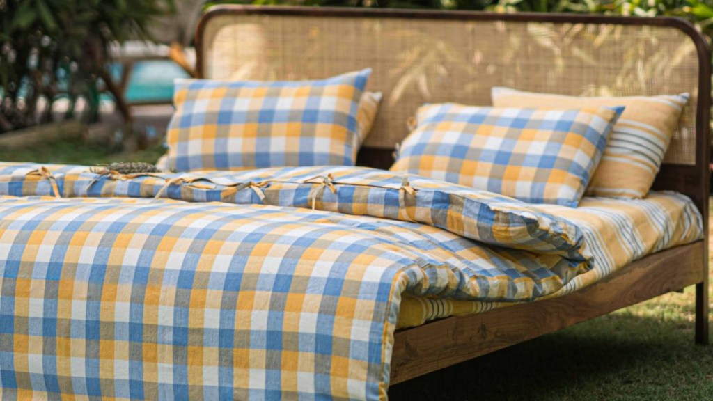 Live Linen offers a collection of linen apparel for men and women (Image: Live Linen)