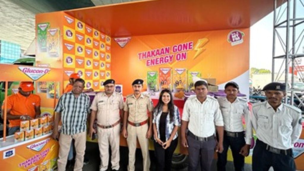 Reportedly, the initiative reached 20000 Ahmedabadis and 3000 traffic policemen, every afternoon, across 60 major crossroads (Image: PR Handout)