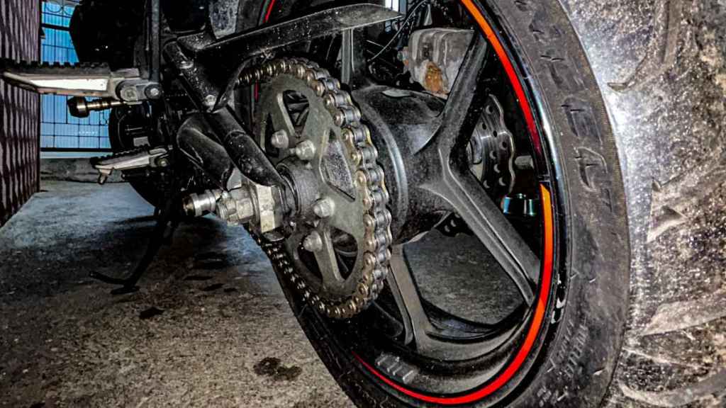 motorcycle chain maintenance