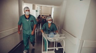 nurses-hospital-pexels