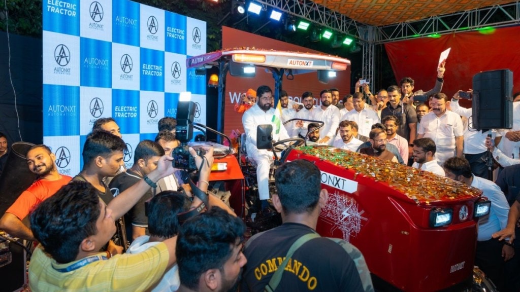 AutoNxt unveils electric tractor live demonstrated by chief guest of the event and CM of Maharashtra, Eknath Shinde.
