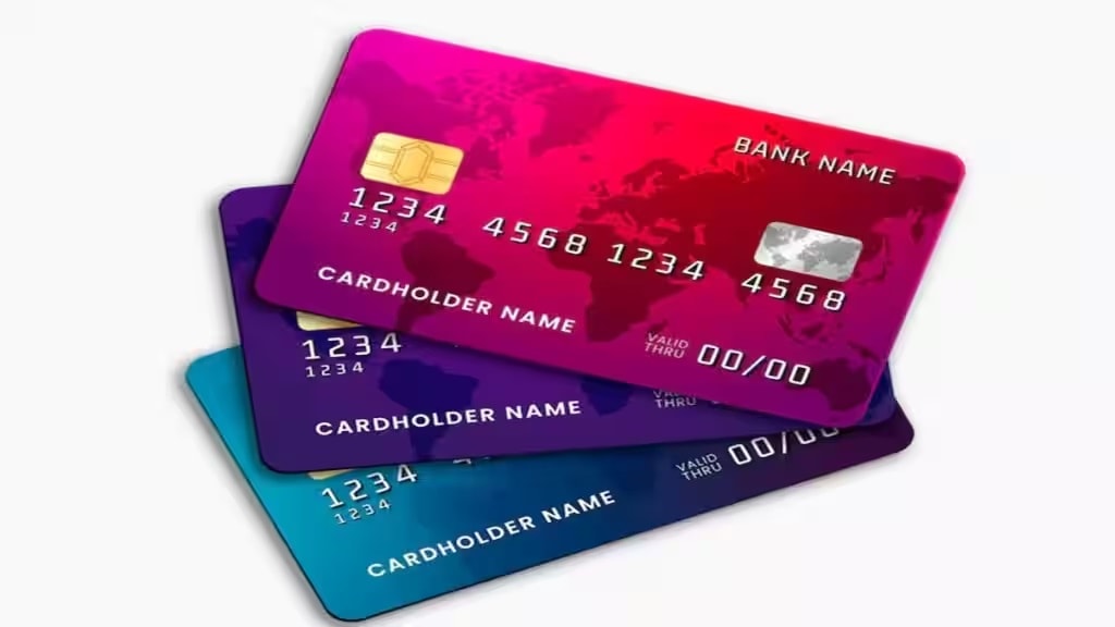 Top 10 airport lounge access debit cards in India in August 2024