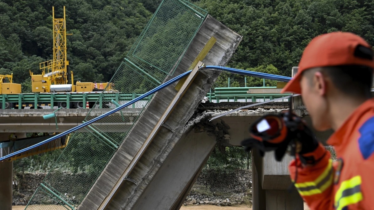 China bridge collapse, China bridge, China news, bridge collapse