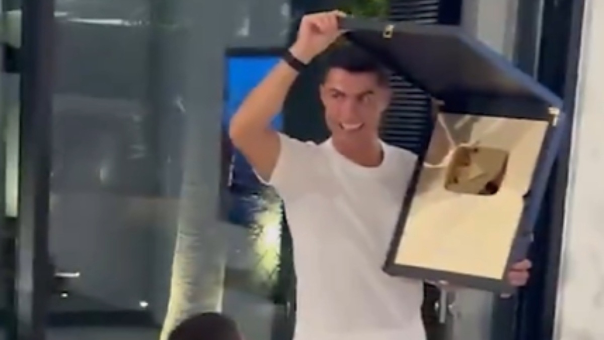 Cristiano Ronaldo's new YouTube channel breaks records, gains 1 million ...