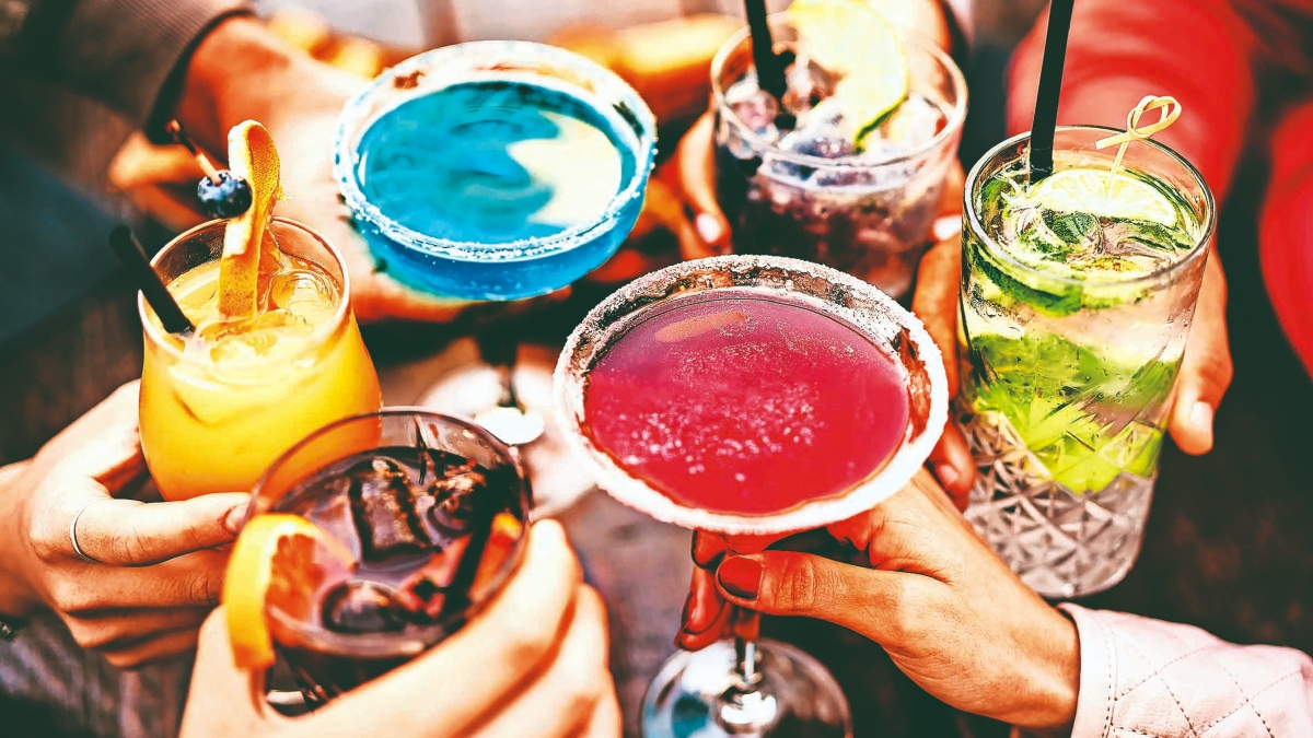 Homegrown Indian craft gin brands are shaking up the market with unique flavours and premium offerings, driving growth in the evolving spirits industry. Homegrown Indian craft gin brands are shaking up the market with unique flavours and premium offerings, driving growth in the evolving spirits industry.