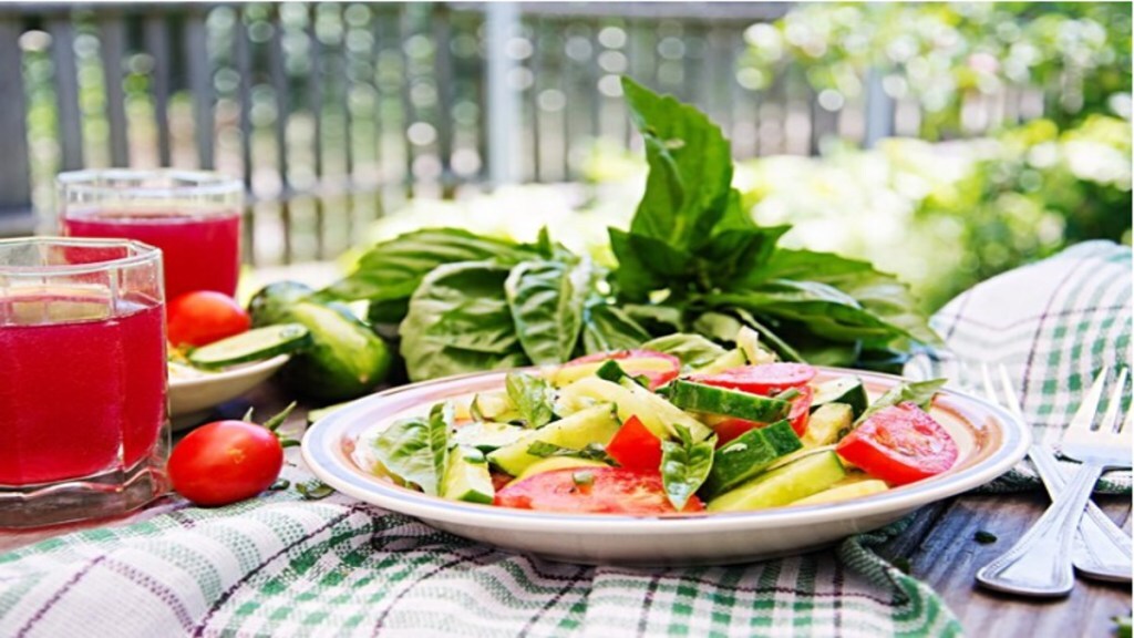 There are many myths about foods that do the rounds, experts say. (Image source: Freepik)