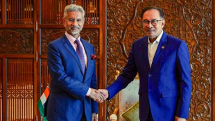 A critical issue likely to dominate discussions during the Malaysian Prime Minister's visit is the review of the India-Malaysia Free Trade Agreement (Photo: PTI)