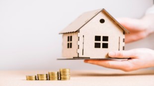 No more easy top-up housing loans! RBI asks banks, NBFCs to 'review' policy and take remedial action