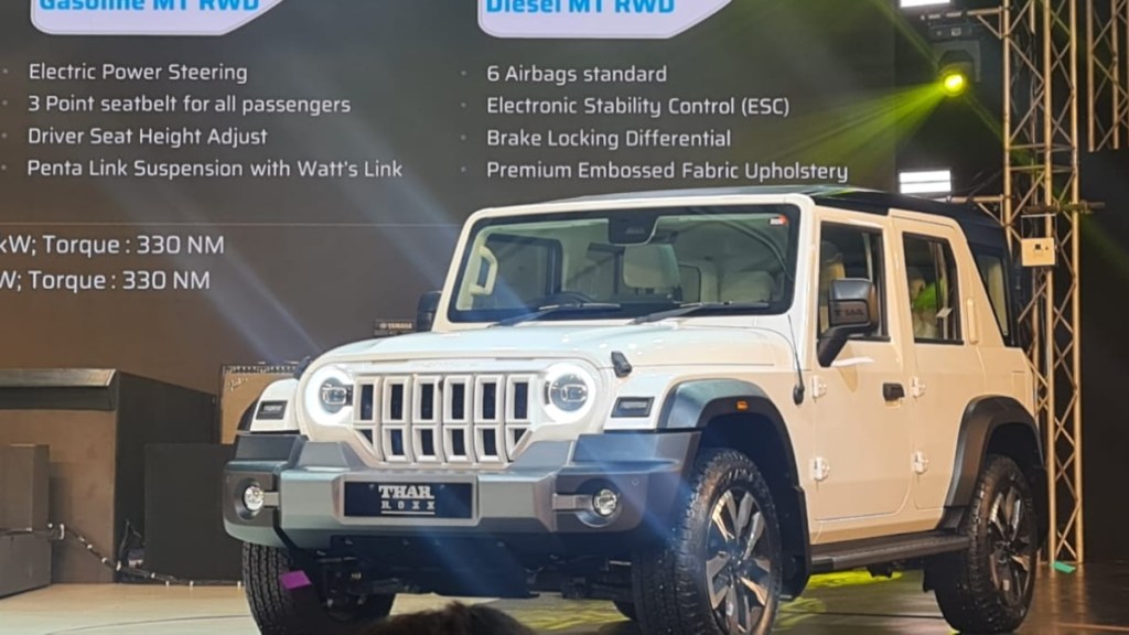 New 5 Door Mahindra Thar ROXX Launch, 15th August 2025 Live Updates: It gets wireless Apple CarPlay and Android connectivity