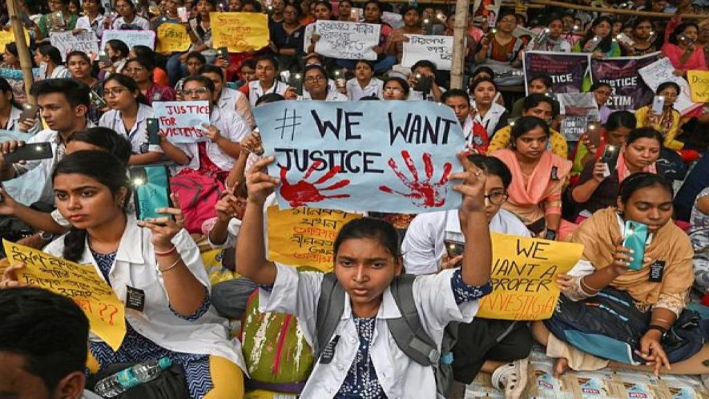 Kolkata doctor rape-murder: Case to be transferred to CBI if not solved by Sunday, says CM Mamata Banerjee Kolkata doctor rape-murder: Case to be transferred to CBI if not solved by Sunday, says CM Mamata Banerjee