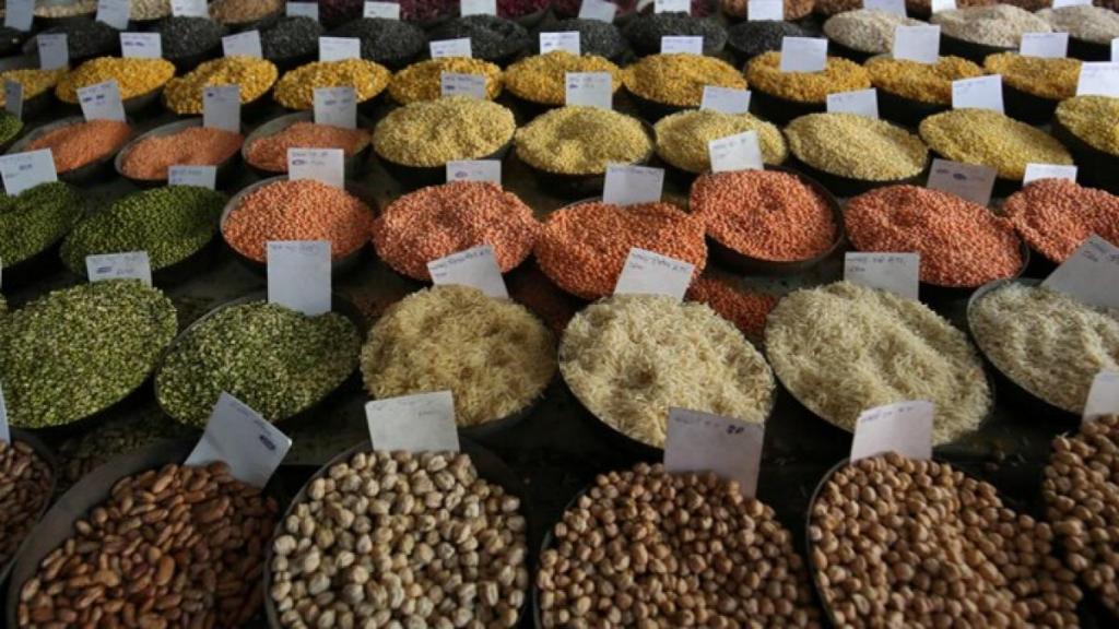 Respite from rising food prices? RBI says cereal, pulses and oil prices lower in August